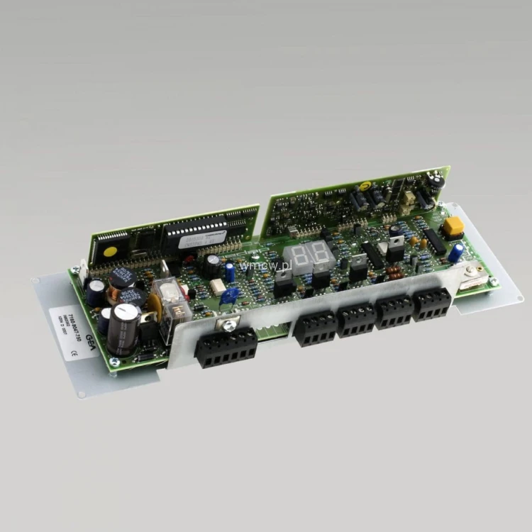 7160-9047-750.jpg